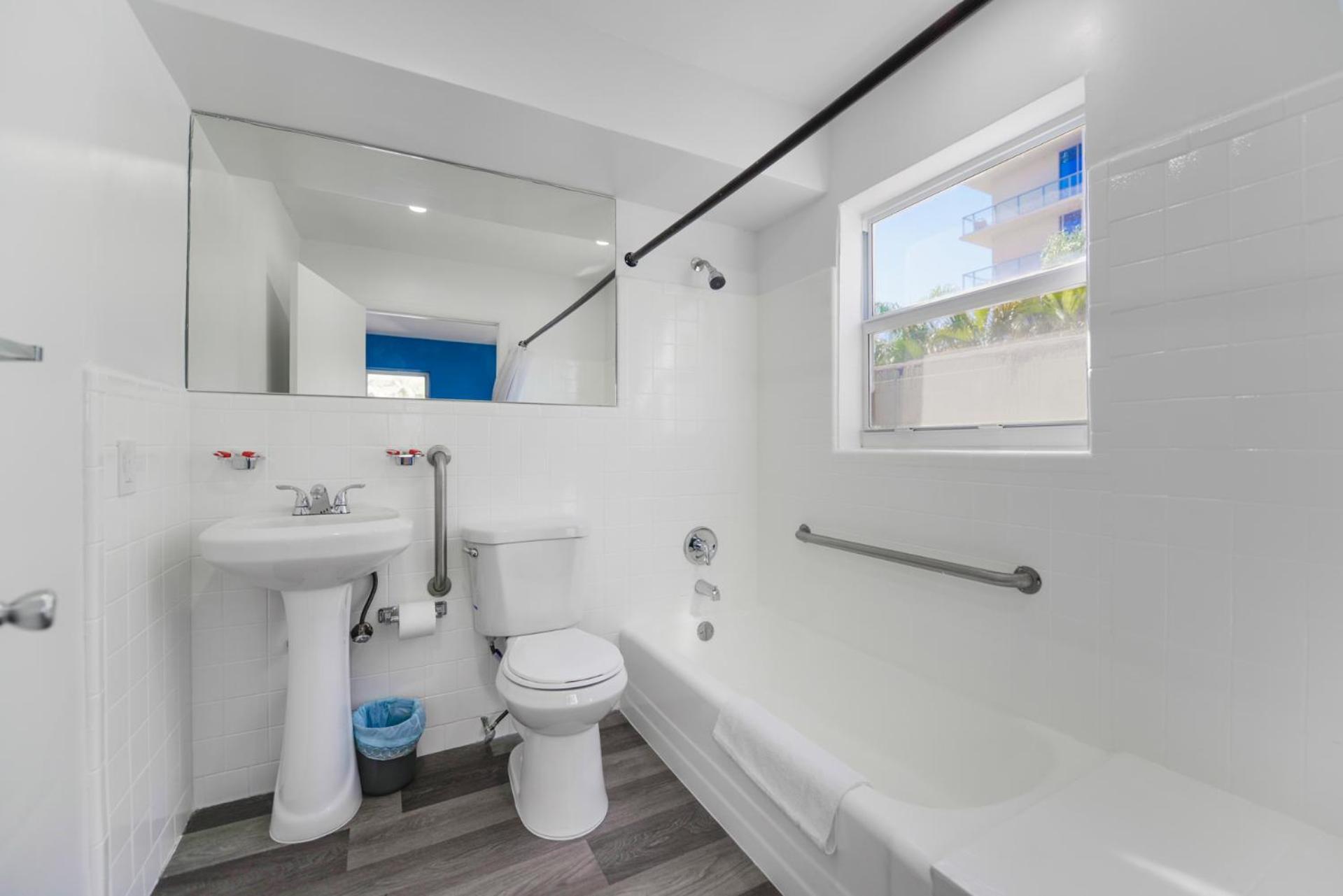 Appartement Radiant Unit With Parking And Pool - M26 à Hollywood Extérieur photo